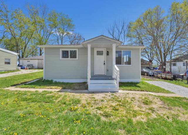 Property at 39 Graham Ave, London, OH 43140, 3 beds, 2 baths