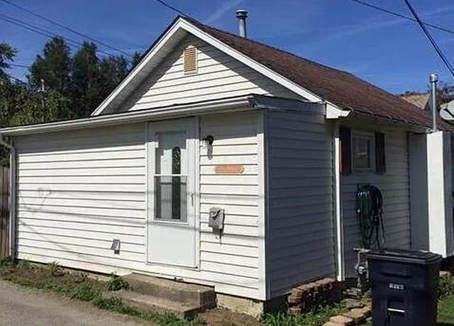 Property at 234 Park St Unit (Rear), Lancaster, OH 43130, 2 beds, 1 bath