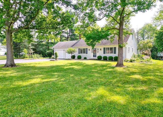Property at 7860 Peter Hoover Rd, New Albany, OH 43054, 4 beds, 2 baths