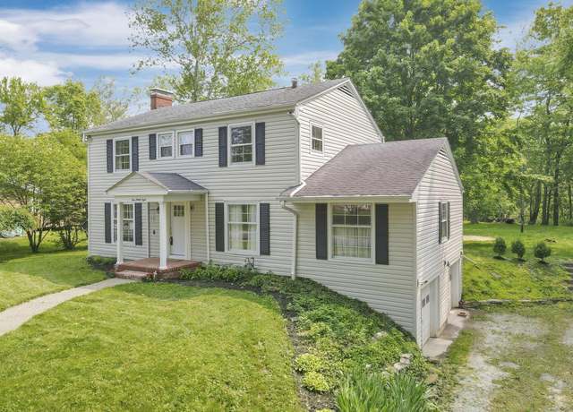 Property at 498 Marion Manor Woods, Newark, OH 43055, 5 beds, 2.5 baths