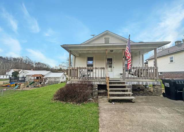Property at 113 Chestnut St SE, Corning, OH 43730, 3 beds, 2 baths