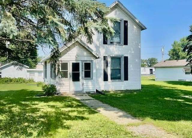 Property at 1236 Detroit St S, Bellefontaine, OH 43311, 3 beds, 1 bath