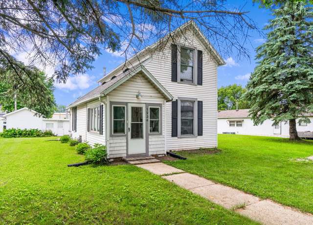 Property at 1236 Detroit St S, Bellefontaine, OH 43311, 3 beds, 1 bath