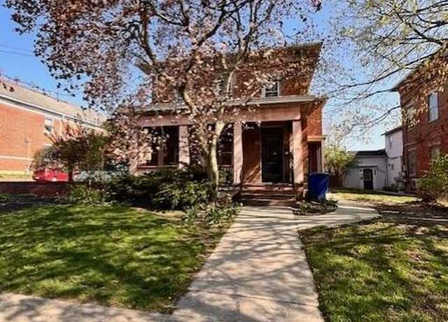 Property at 59 E William St, Delaware, OH 43015, 4 beds, 2 baths