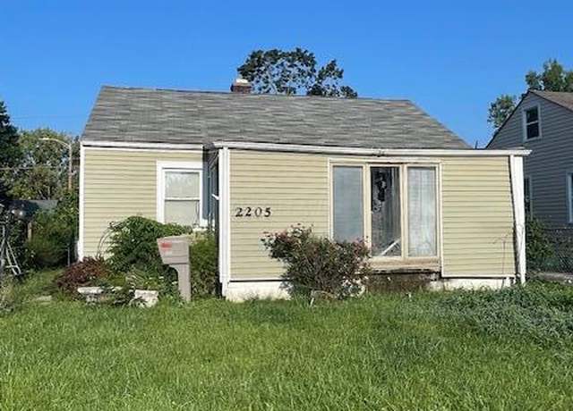 Property at 2205 Jefferson Ave, Columbus, OH 43211, 3 beds, 1 bath