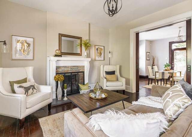 Property at 866 S Lazelle St, Columbus, OH 43206, 2 beds, 1.5 baths
