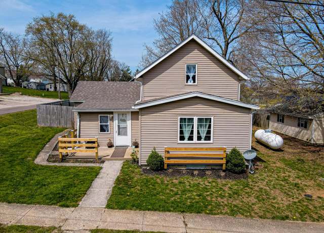 Property at 20 E Walnut St, Marengo, OH 43334, 3 beds, 1 bath