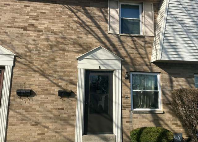 Property at 5732 Pine Tree St W Unit B, Columbus, OH 43229, 2 beds, 1 bath