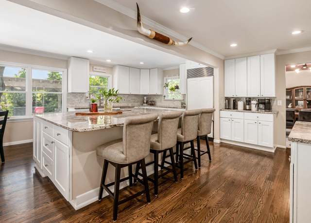 Property at 2570 Lane Rd, Columbus, OH 43220, 4 beds, 3.5 baths