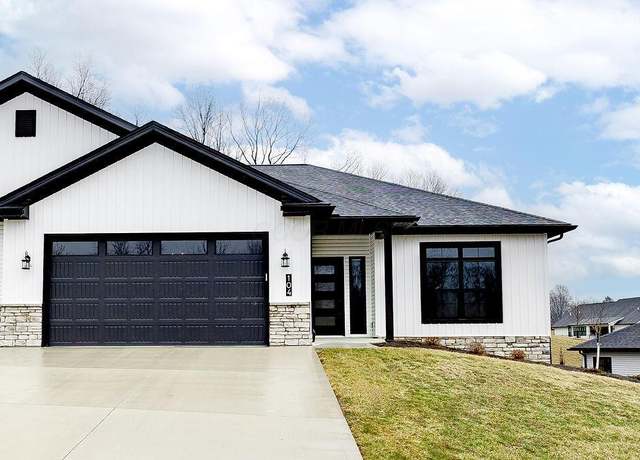 Property at 104 Roanoke St, Mount Vernon, OH 43050, 2 beds, 2 baths