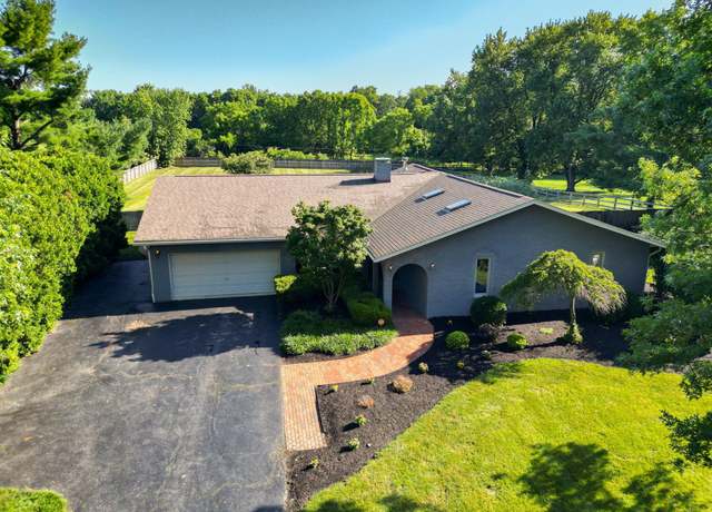 Property at 2500 Carriage Rd, Powell, OH 43065, 5 beds, 3.5 baths