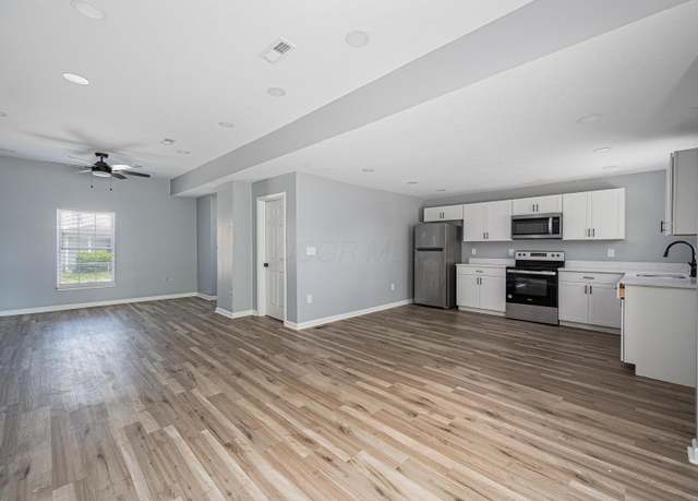 Property at 331 E Barthman Ave, Columbus, OH 43207, 3 beds, 1.5 baths