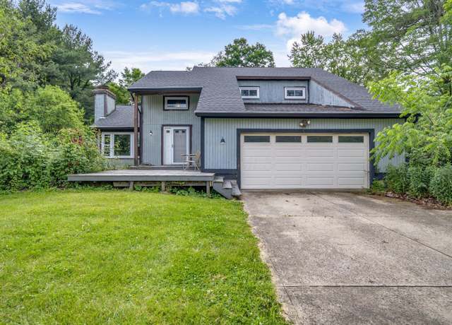 Property at 5670 York Rd SW, Pataskala, OH 43062, 4 beds, 3 baths