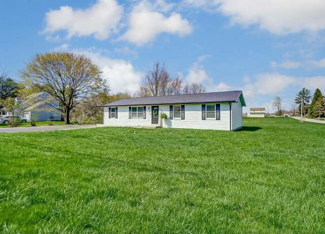 Property at 1655 Titus Rd, Springfield, OH 45502, 4 beds, 2 baths