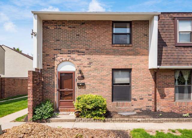 Property at 1831 Willoway Cir N, Columbus, OH 43220, 3 beds, 1.5 baths