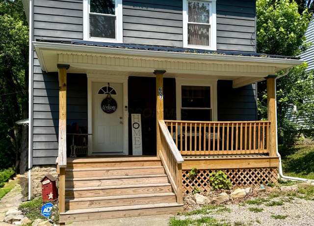 Property at 607 Larzelere Ave, Zanesville, OH 43701, 3 beds