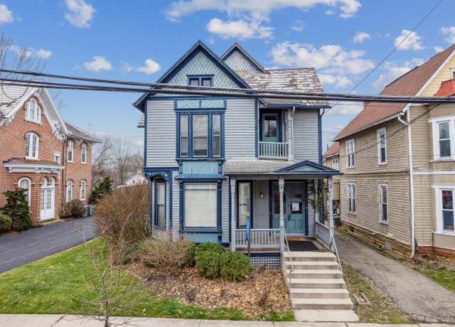 Property at 127 S Prospect St, Granville, OH 43023, 2 beds, 2 baths