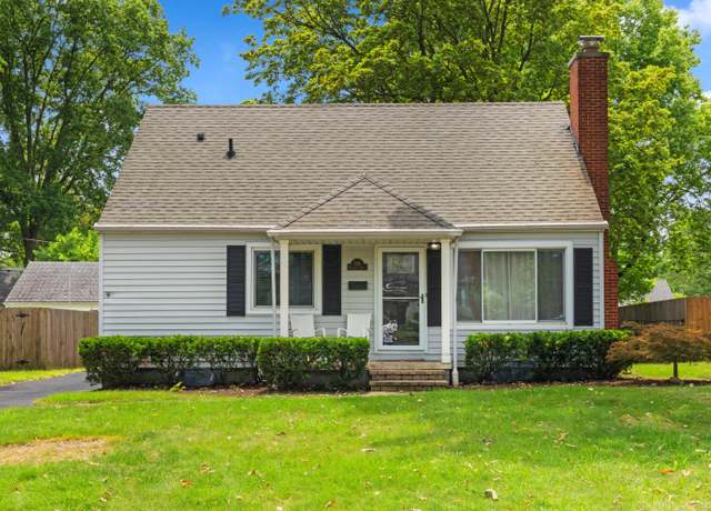 Property at 2183 Wesleyan Dr, Upper Arlington, OH 43221, 3 beds, 2 baths