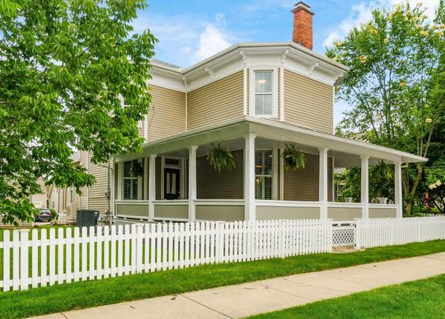 Property at 543 N State St, Westerville, OH 43082, 5 beds, 2.5 baths