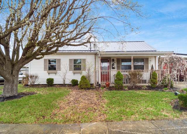 Property at 231 Saint Marys Ln, Waverly, OH 45690, 2 beds, 1.5 baths