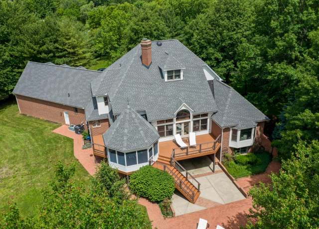 Property at 8290 Dustin Rd, Galena, OH 43021, 5 beds, 4 baths