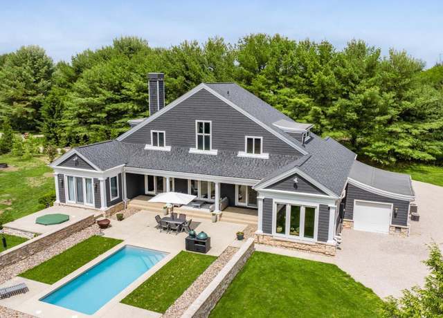 Property at 440 Dorrence Rd, Granville, OH 43023, 4 beds, 4.5 baths
