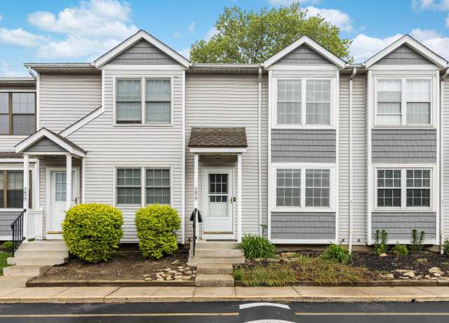 Property at 7875 Malton Ln Unit 6C, Worthington, OH 43085, 2 beds, 1.5 baths