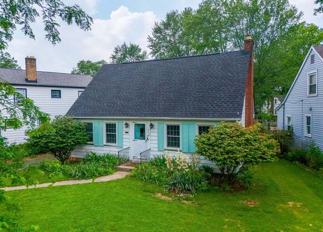 Property at 3005 Kenlawn St, Columbus, OH 43224, 2 beds, 1 bath