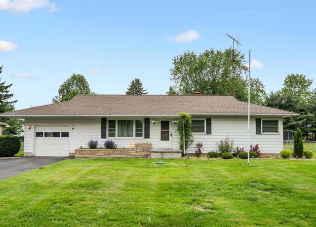 Property at 878 Woodlawn Dr, Marion, OH 43302, 3 beds, 1 bath