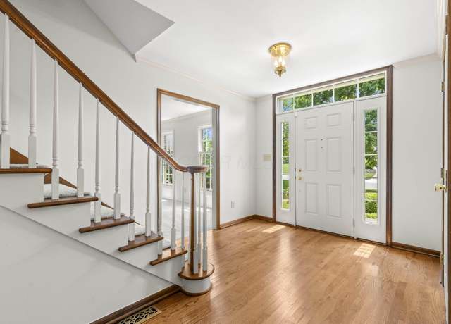 Photo of 5830 Rothesay Ct, Dublin, OH 43017
