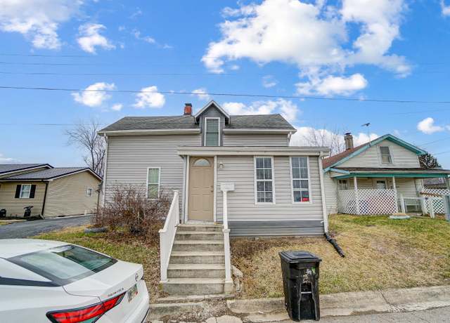 Property at 1339 Willard St, Washington Court House, OH 43160, 2 beds, 2 baths