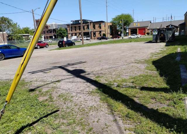 Photo of 2263 W Broad St, Columbus, OH 43223