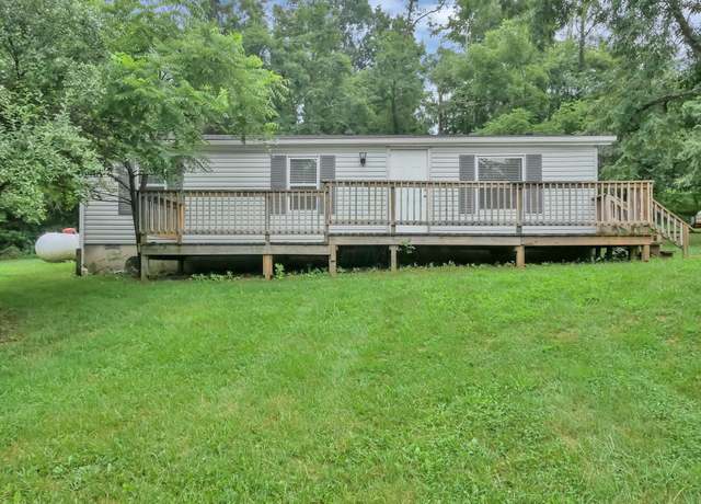 Property at 10095 Eddyburg Rd NE, Newark, OH 43055, 3 beds, 2 baths