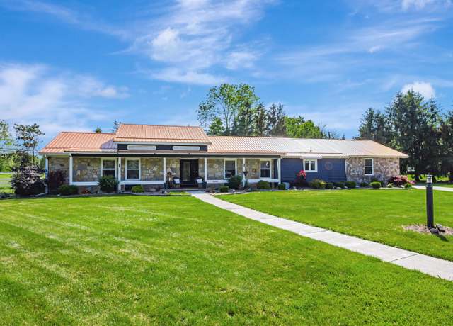 Property at 1550 Kingwood Cir, Marion, OH 43302, 4 beds, 2 baths