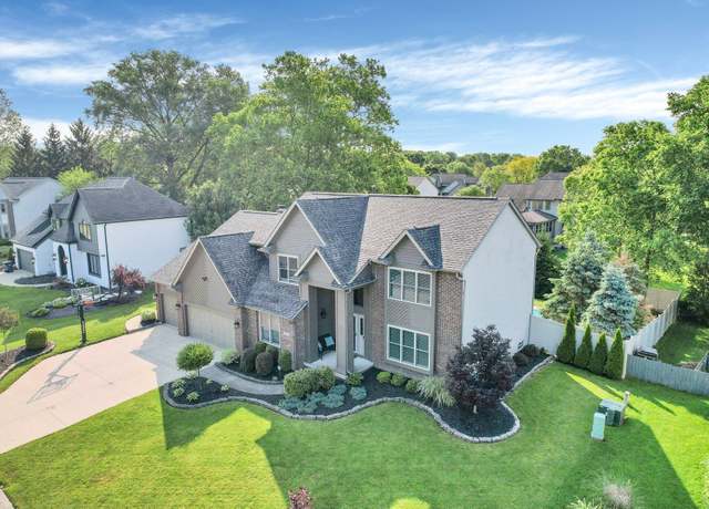 Property at 12656 Oakmere Dr, Pickerington, OH 43147, 4 beds, 3 baths