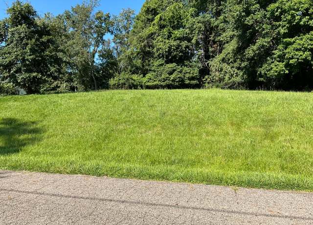 Property at 341 Knollwood Dr NE, Lancaster, OH 43130