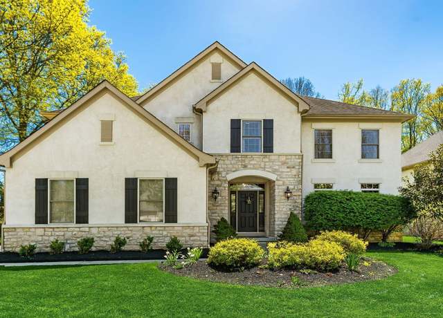 Photo of 4394 Village Club Dr, Powell, OH 43065