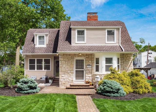 Property at 980 Woodhill Dr, Columbus, OH 43212, 3 beds, 2.5 baths
