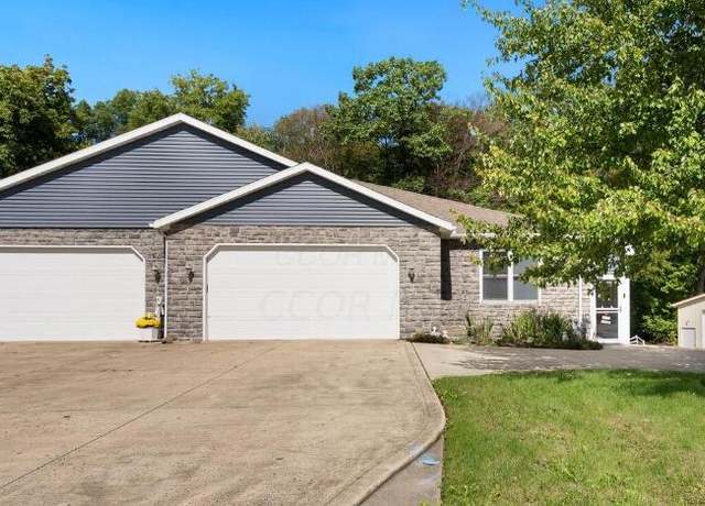 Property at 1396 Spring Village Dr, Mansfield, OH 44906, 2 beds, 2 baths