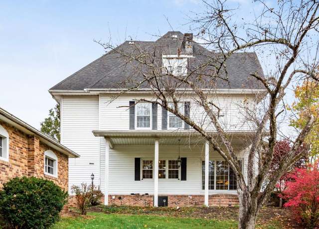 Property at 133 Stanton St, Corning, OH 43730, 7 beds, 2 baths