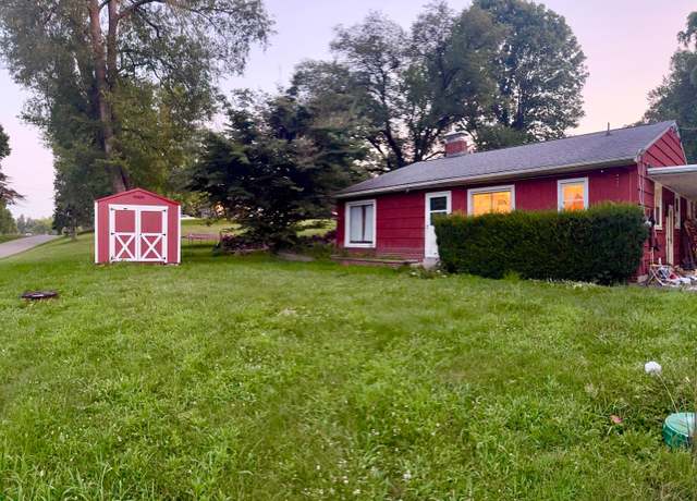 Property at 445 Rainbow Dr NE, Lancaster, OH 43130, 3 beds, 1 bath