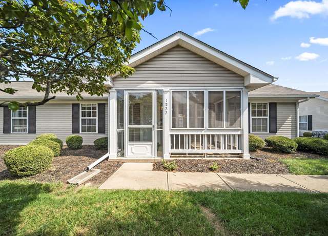 Property at 1222 Hillview Cir E, Newark, OH 43055, 2 beds, 2 baths