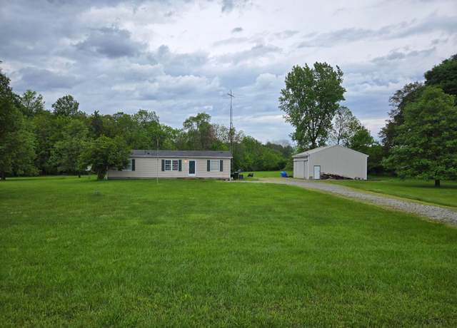 Property at 171 Horseshoe Rd, Wilmington, OH 45177, 3 beds, 2 baths