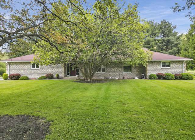 Property at 36718 Hocking Dr, Logan, OH 43138, 3 beds, 2.5 baths