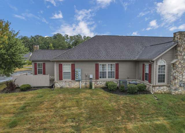 Property at 111 Jamie Lynn Cir, Pickerington, OH 43147, 2 beds, 2 baths