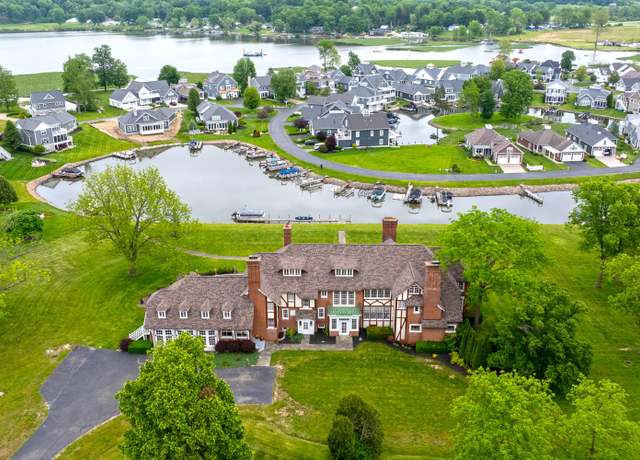 Property at 1 Shoreline Dr, Thornville, OH 43076, 9 beds, 6 baths