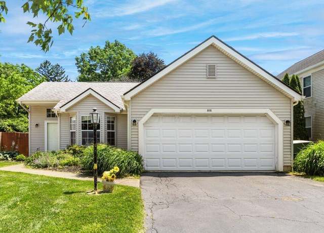Property at 8000 Leaview Dr, Columbus, OH 43235, 3 beds, 2 baths