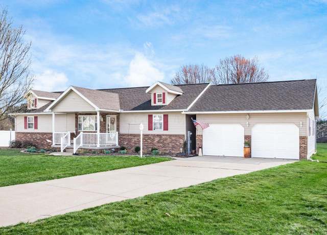Property at 2945 Hidden Mound Dr, Zanesville, OH 43701, 3 beds, 2 baths