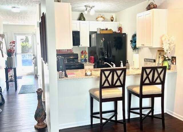 Property at 4708 Parrau Dr Unit 60D, Columbus, OH 43228, 2 beds, 1.5 baths