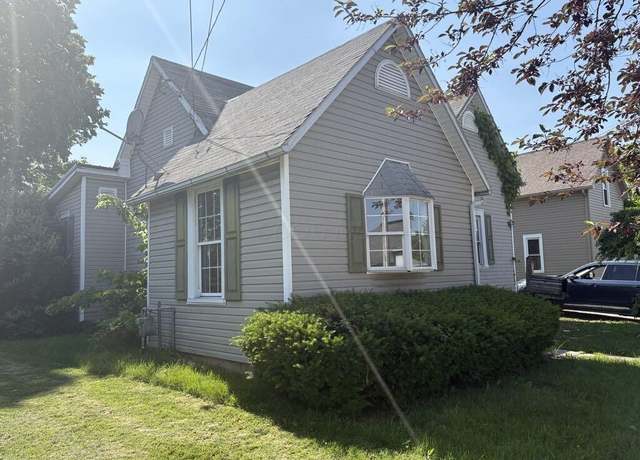 Property at 233 Draper St, Washington Court House, OH 43160, 2 beds, 1 bath